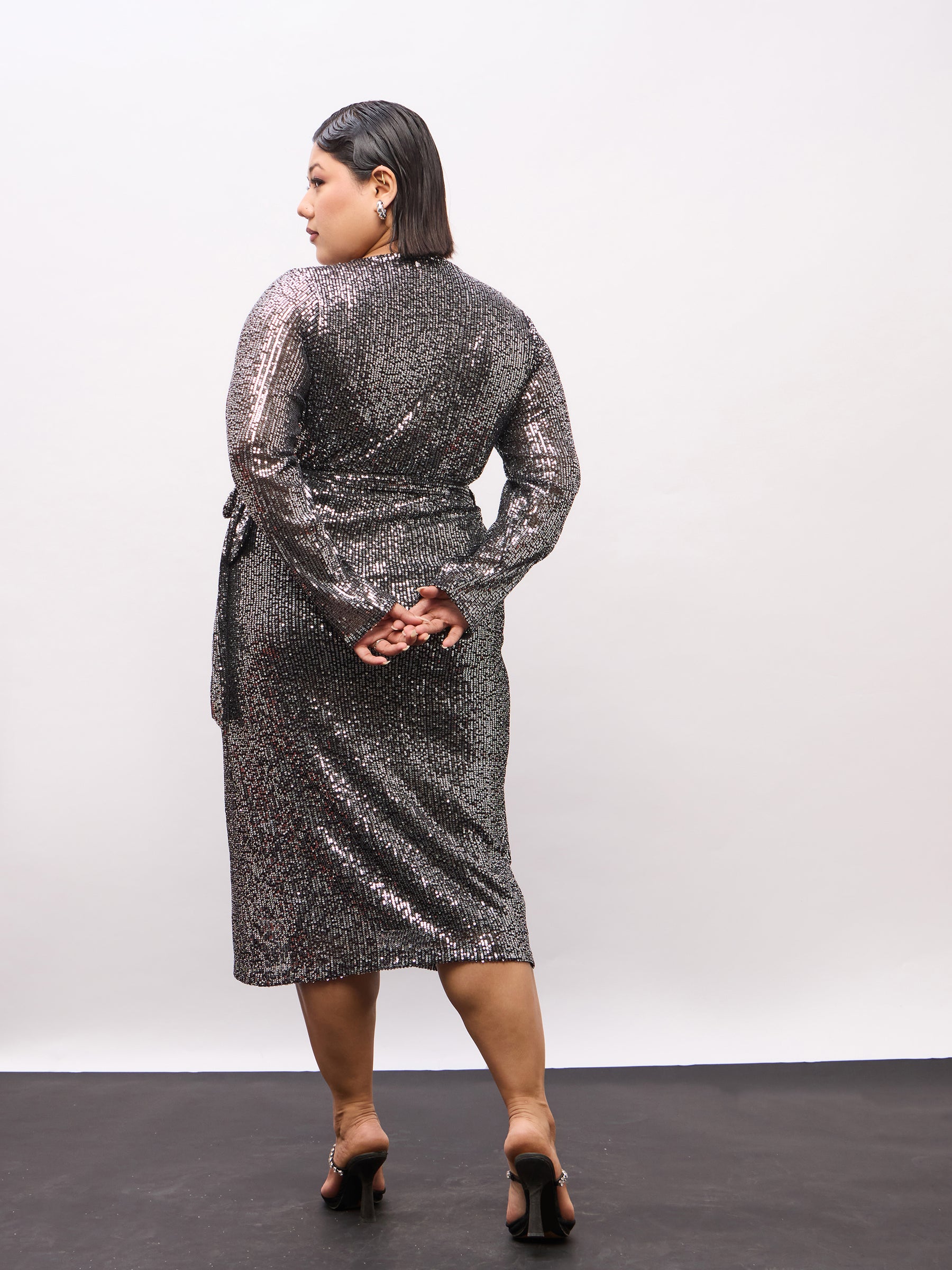 Black Sequence Wrap Midi Dress-SASSAFRAS Curve