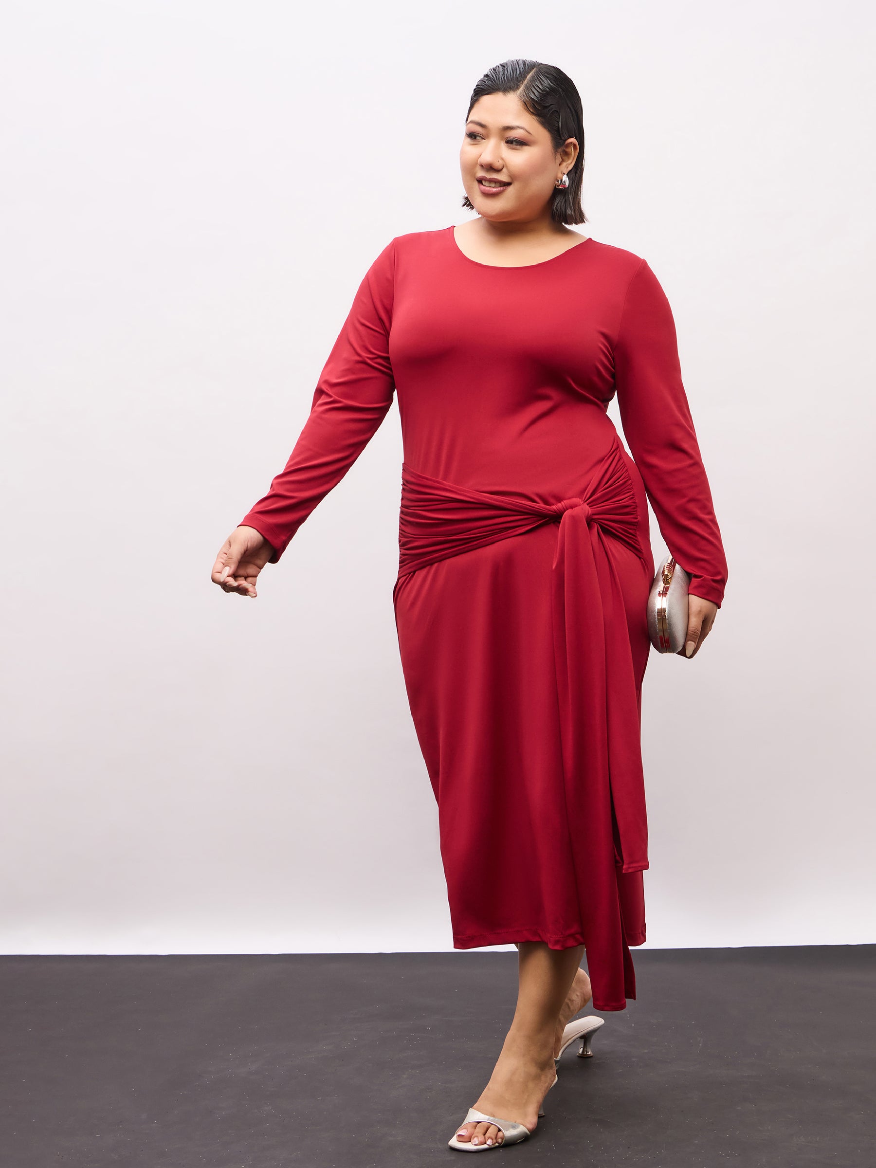 Maroon Front Tie-Knot Bodycon Midi Dress -SASSAFRAS Curve