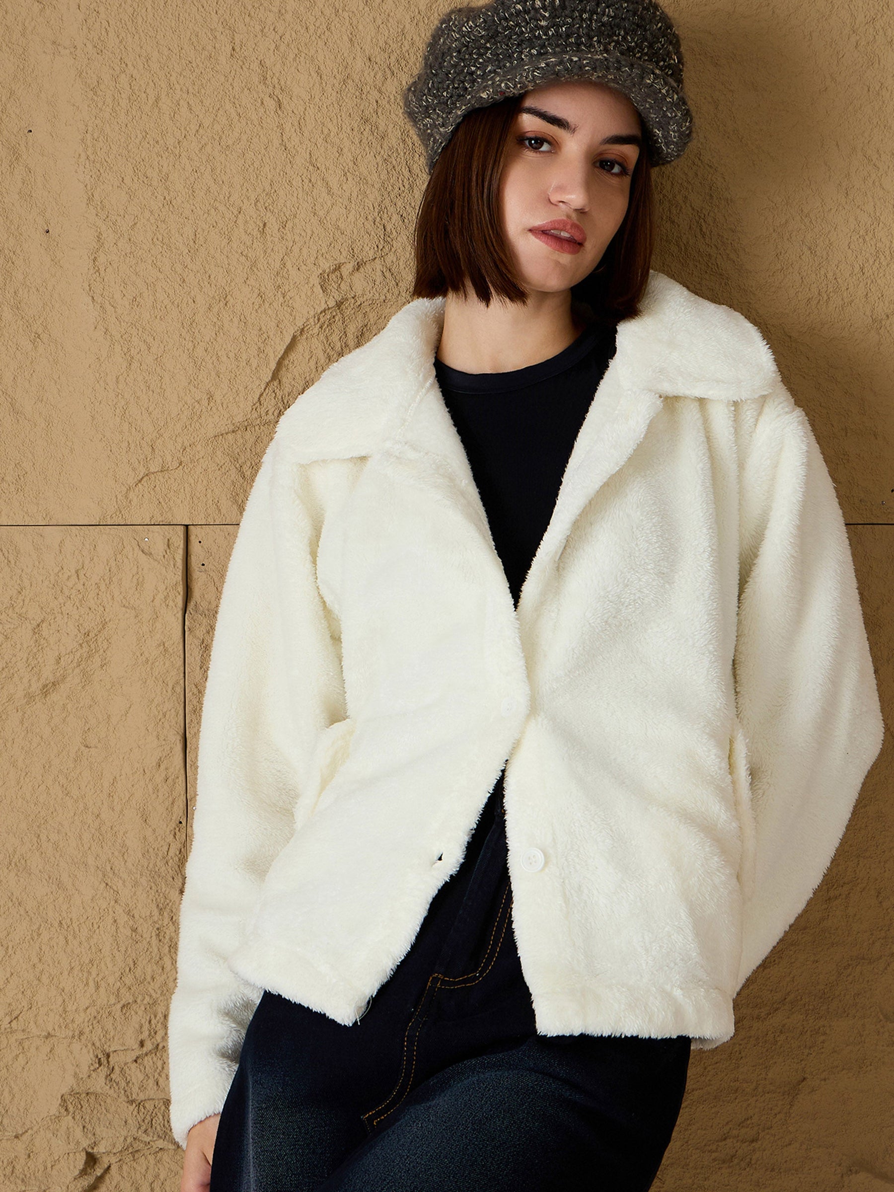 Off White Fur Flap Pockets Jacket-SASSAFRAS