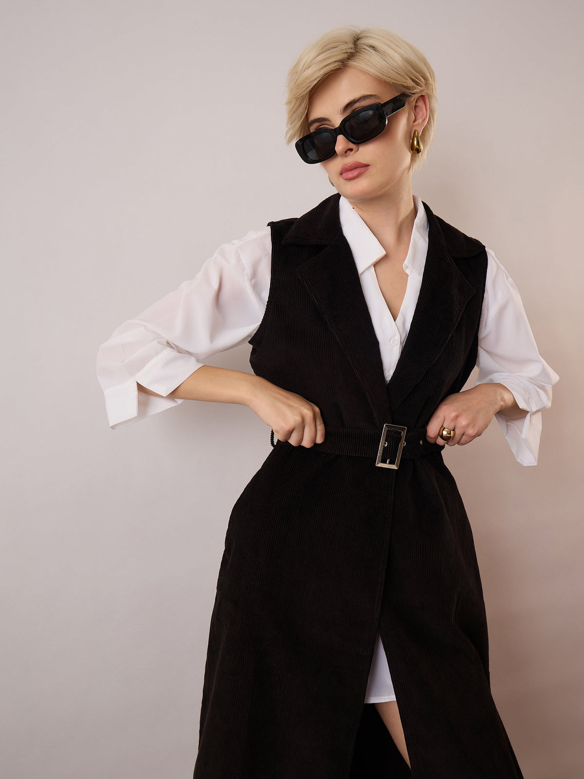 Black Corduroy Sleeveless Long Coat-SASSAFRAS