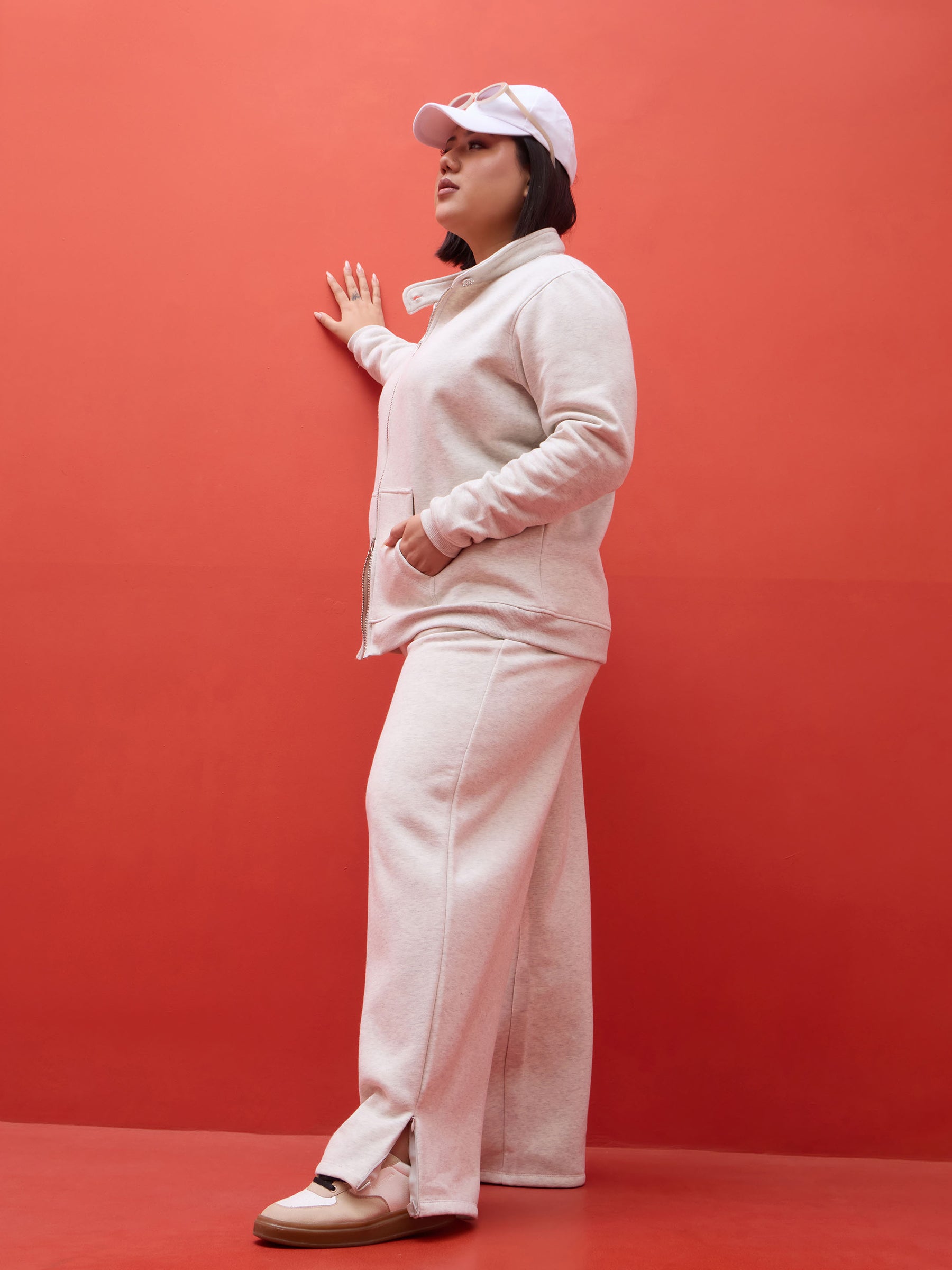 Off White Melange Zipper Jacket With Track Pants-SASSAFRAS Curve