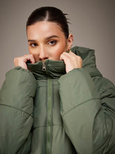 Olive Green Hooded Horizontal Quilt Puffer Jacket-SASSAFRAS