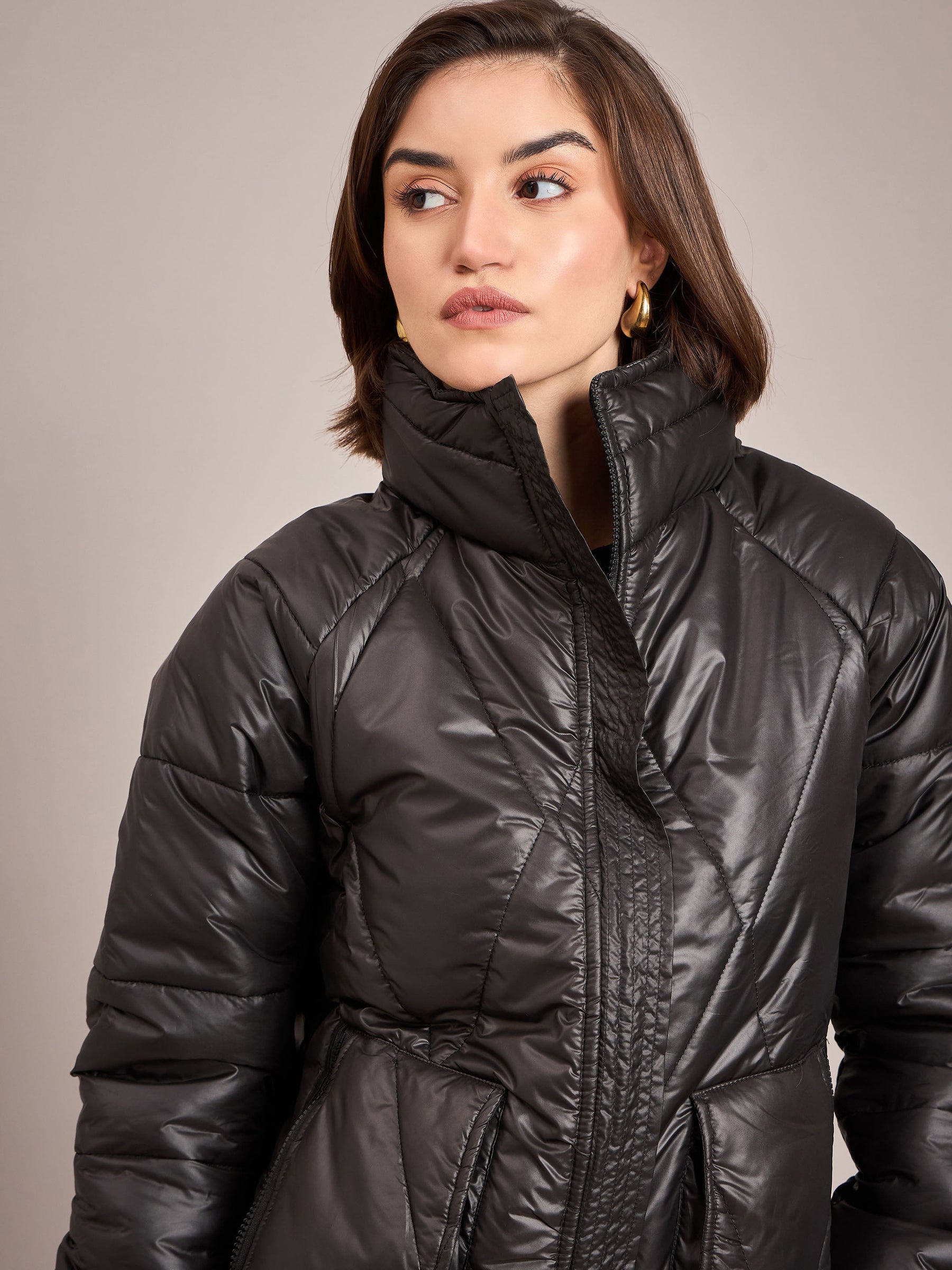 Black High Neck Diamond Quilt Puffer Jacket-SASSAFRAS