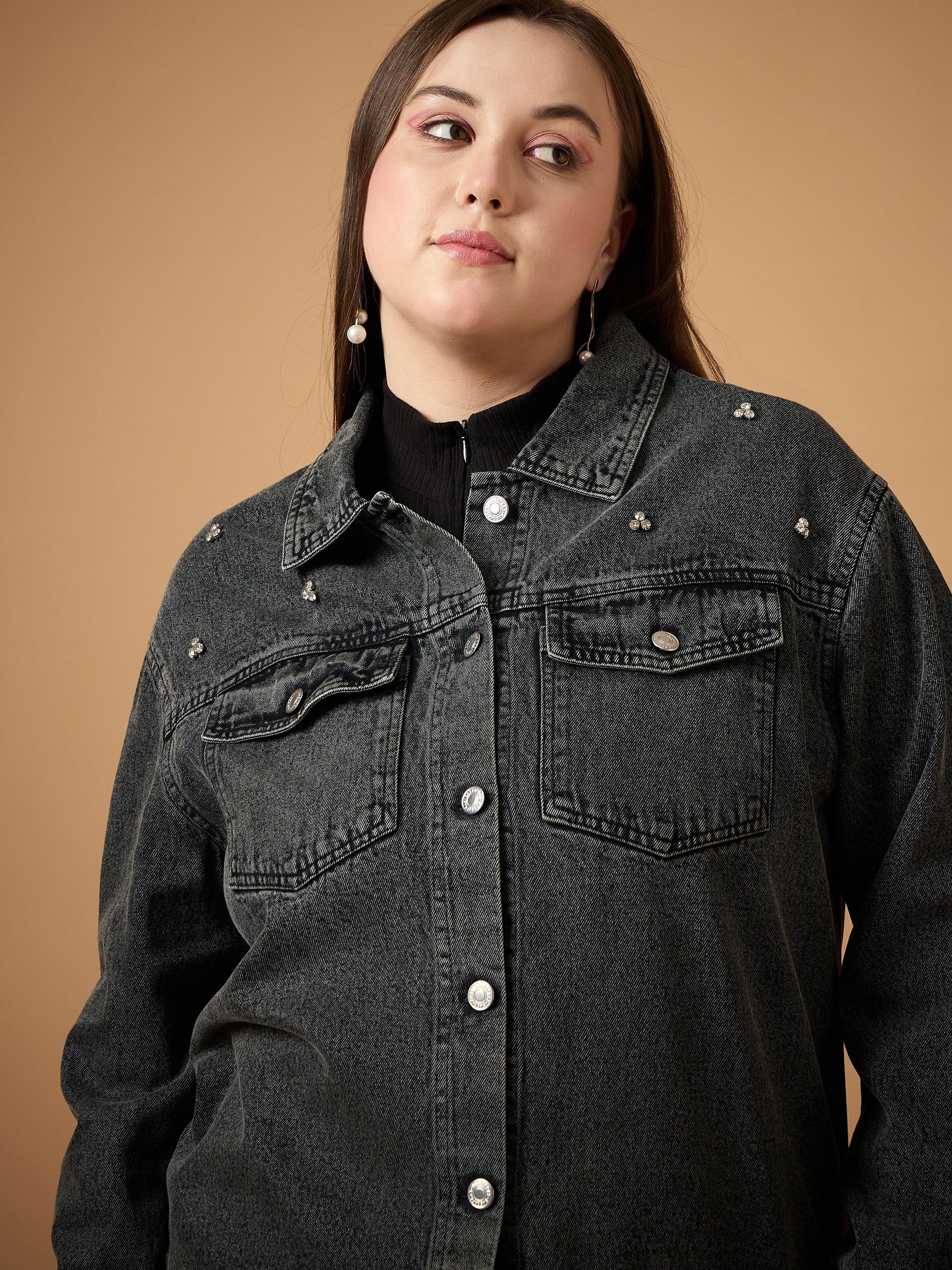 Black Wash Denim Jacket -SASSAFRAS Curve