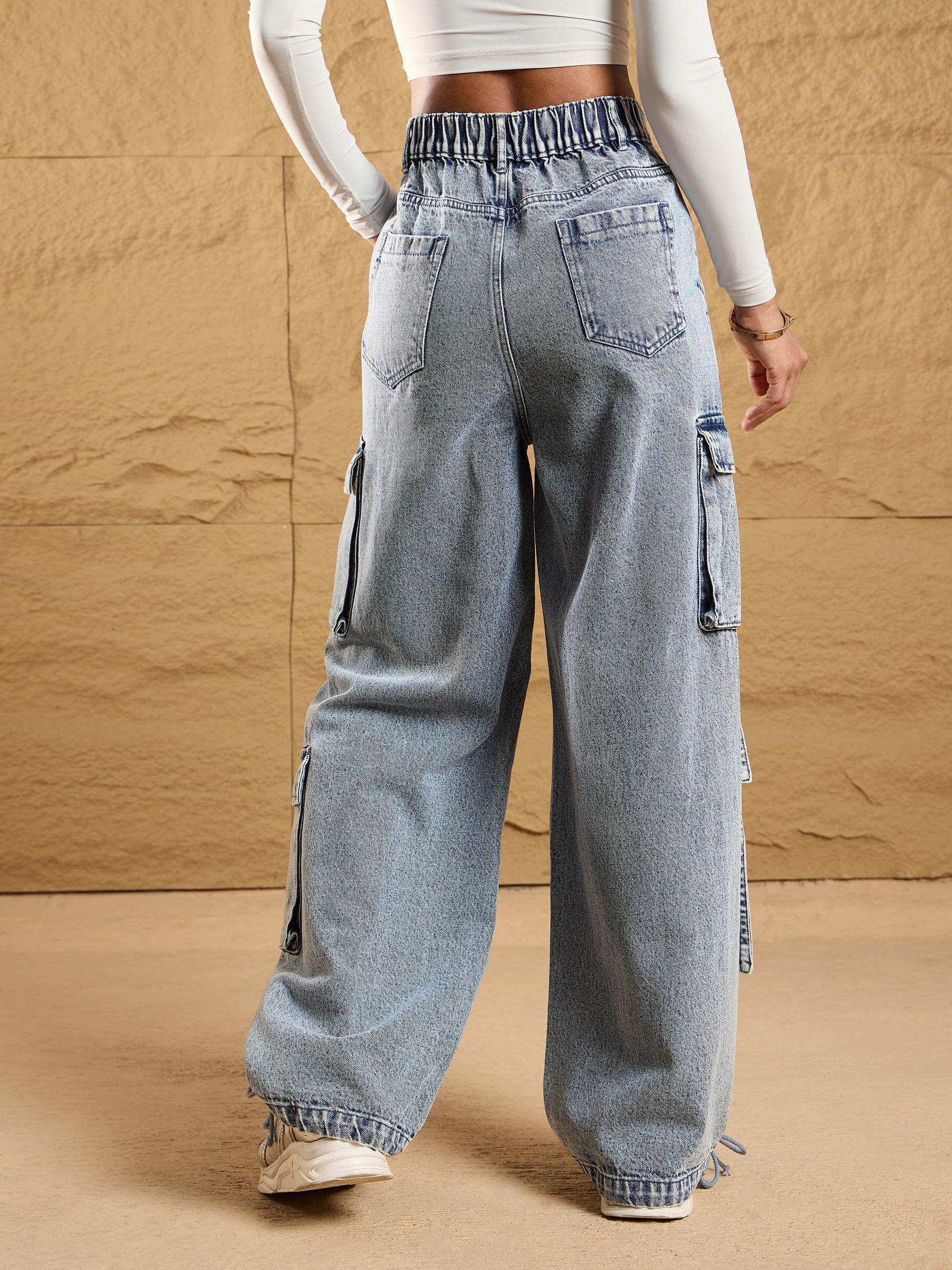 Women Blue Acid Wash Side Pockets Cargo Jeans