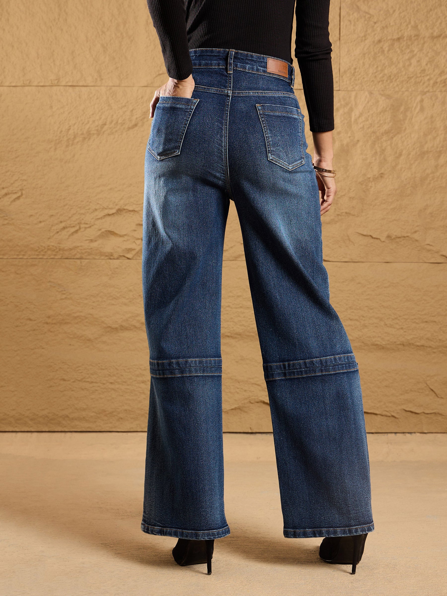 Blue Wash Knee Slit Straight Fit Jeans-SASSAFRAS