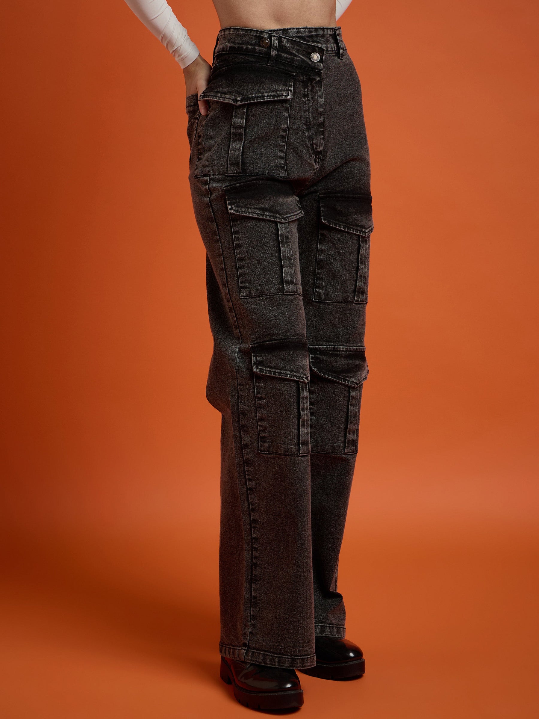 Black Washed Cargo Straight Jeans -SASSAFRAS