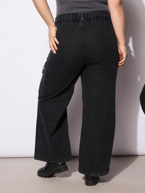 Black Denim Side Pockets Straight Jeans -SASSAFRAS Curve