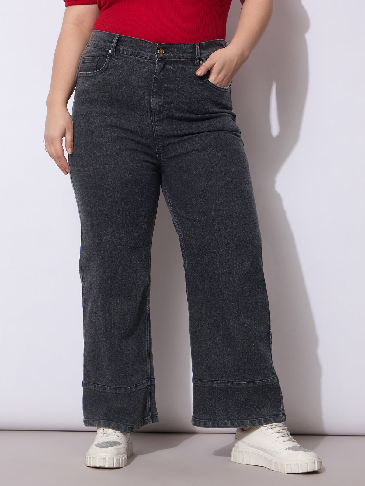 Women Black Wash Hem Seam Straight Fit Jeans