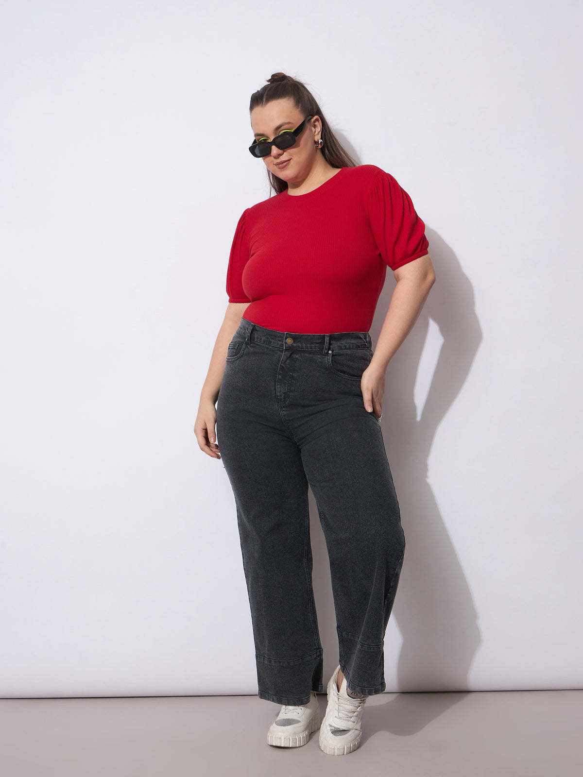 Women Black Wash Hem Seam Straight Fit Jeans