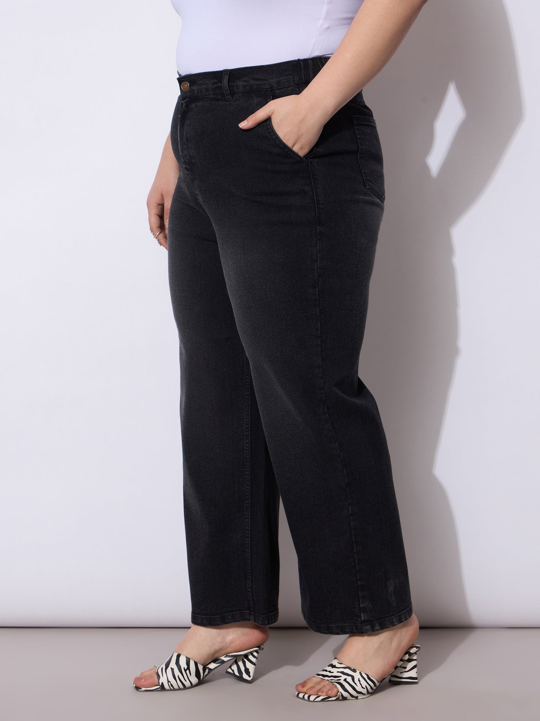 Black Acid Wash Straight Fit Jeans-SASSAFRAS Curve