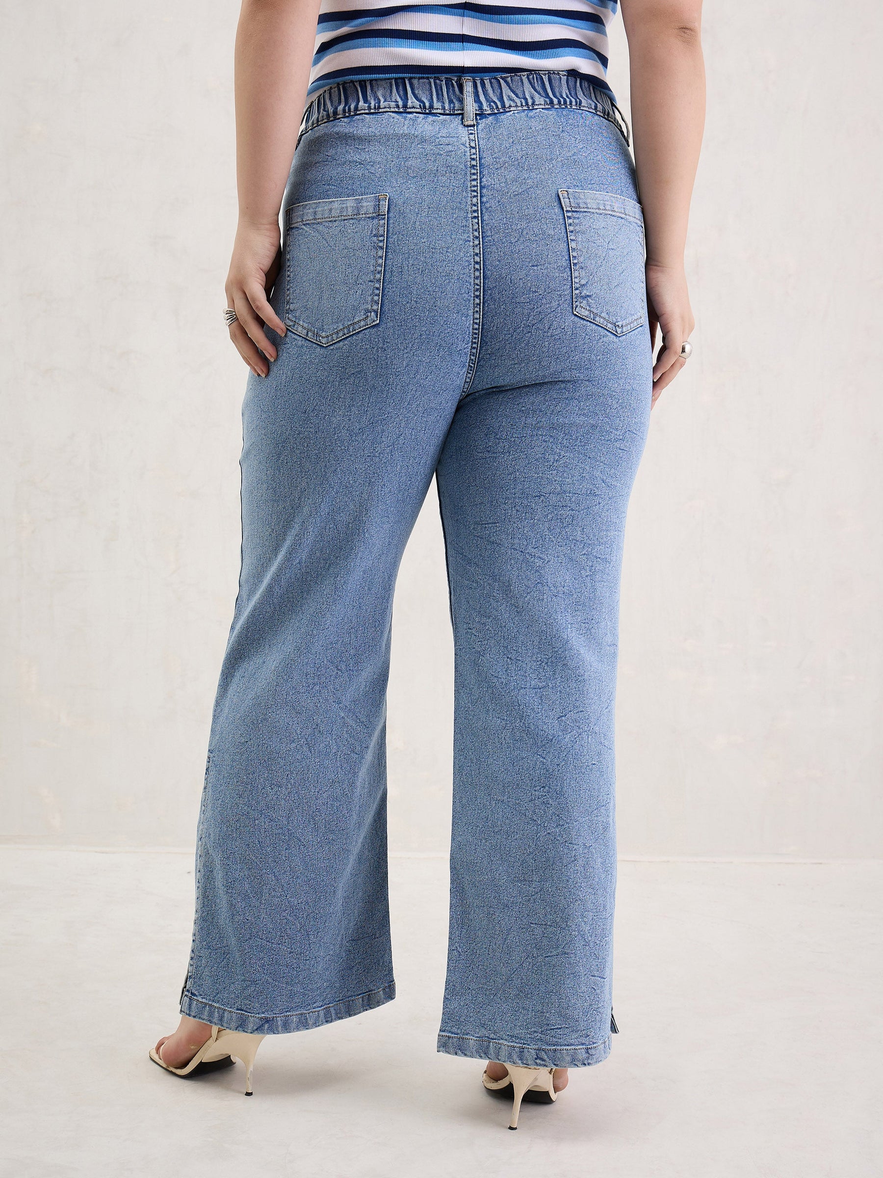 Ice Blue Hem Slit Straight Jeans-SASSAFRAS Curve