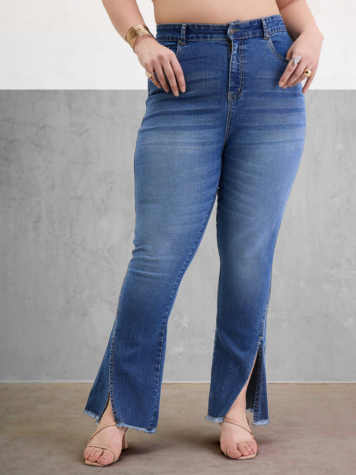 Blue Wash Front Slit Fitted Jeans-SASSAFRAS Curve
