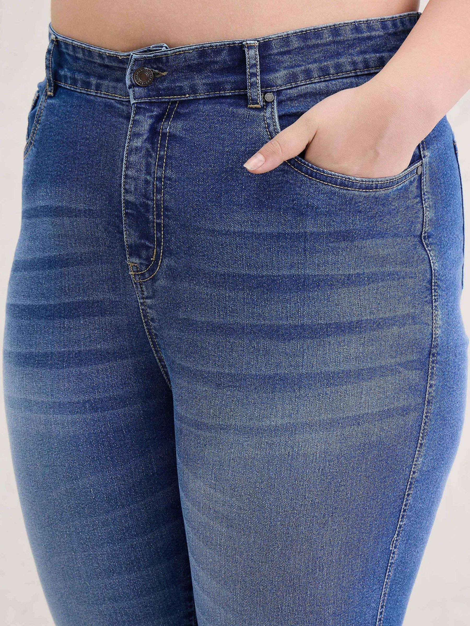Blue Wash Front Slit Fitted Jeans-SASSAFRAS Curve