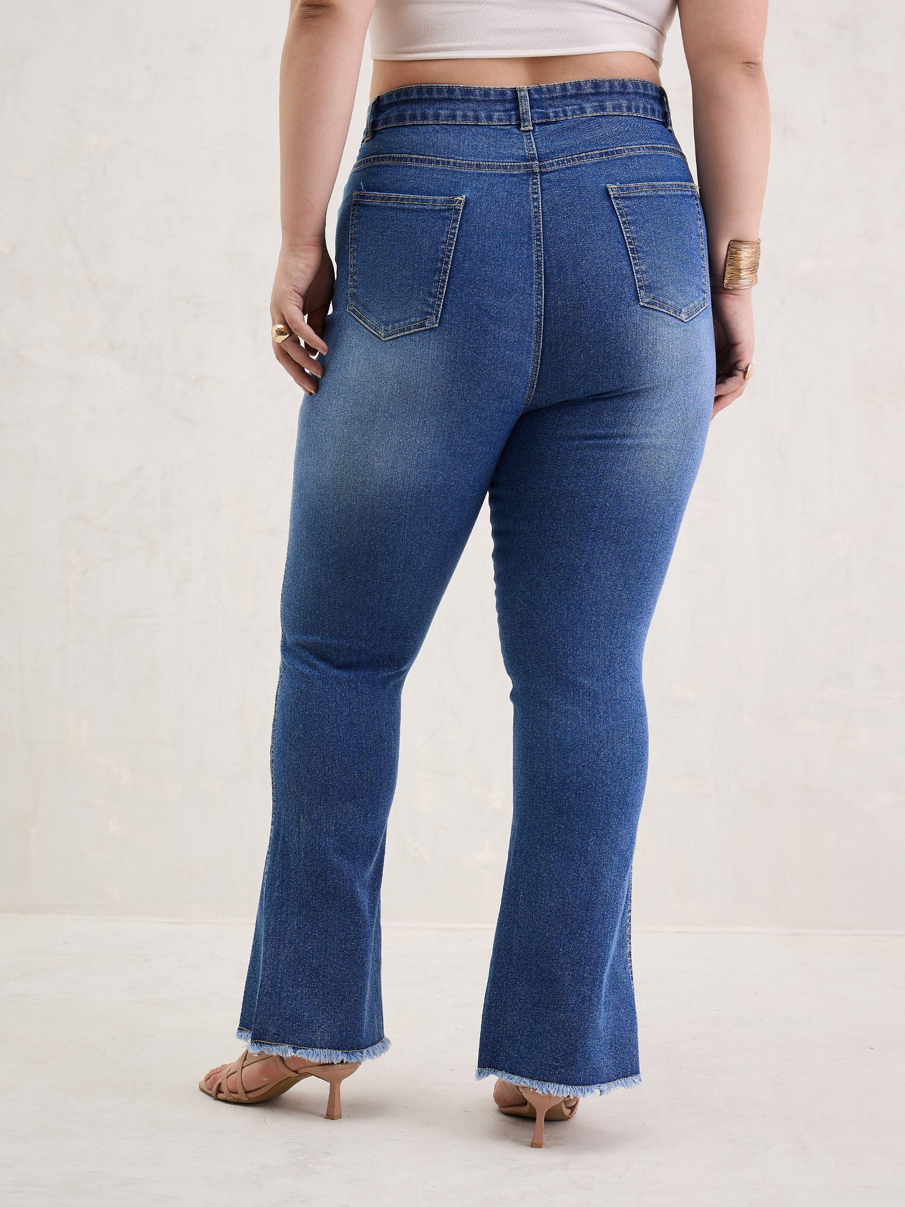 Blue Wash Front Slit Fitted Jeans-SASSAFRAS Curve