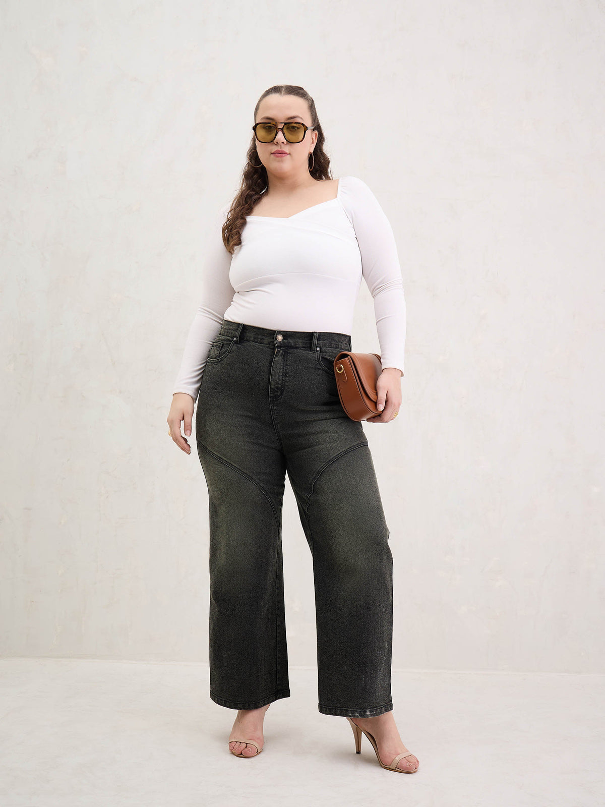 Black Acid Wash Front Stitch Straight Jeans-SASSAFRAS Curve