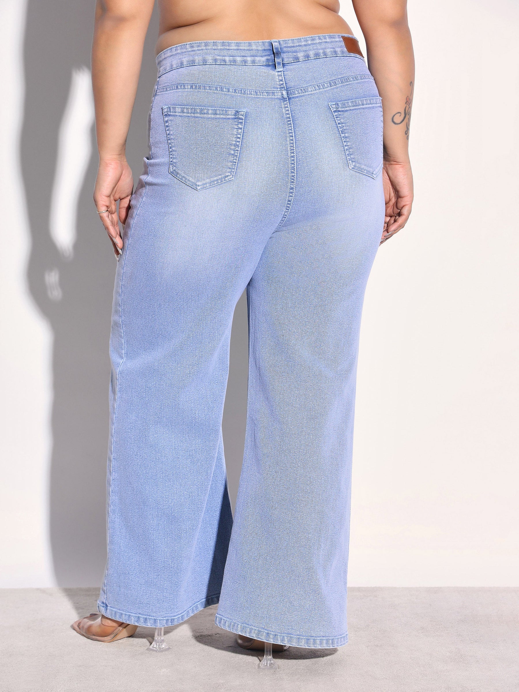 Ice Blue Denim Side Seam Basic Straight Jeans-SASSAFRAS Curve