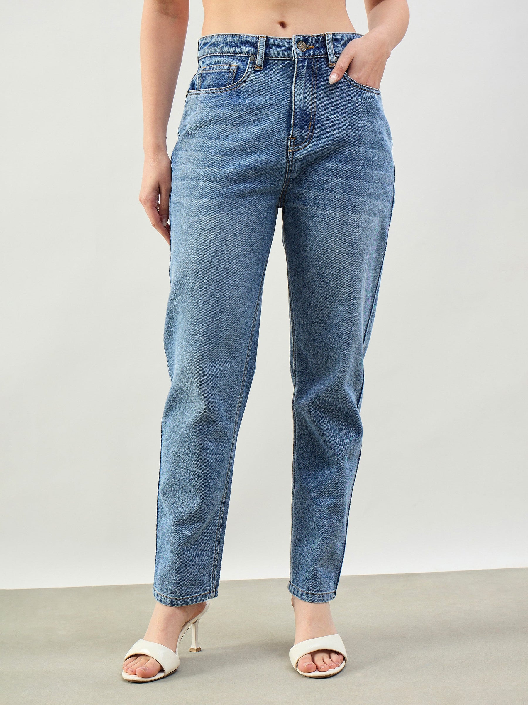 Women Blue Wash Barrel Fit High Rise Jeans