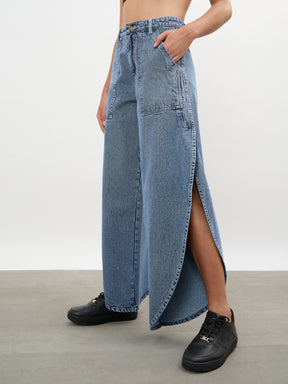 Blue Blast Washed Curve Detail Barrel Jeans-SASSAFRAS