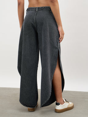 Women Black Washed Curve Detail Barrel Jeans