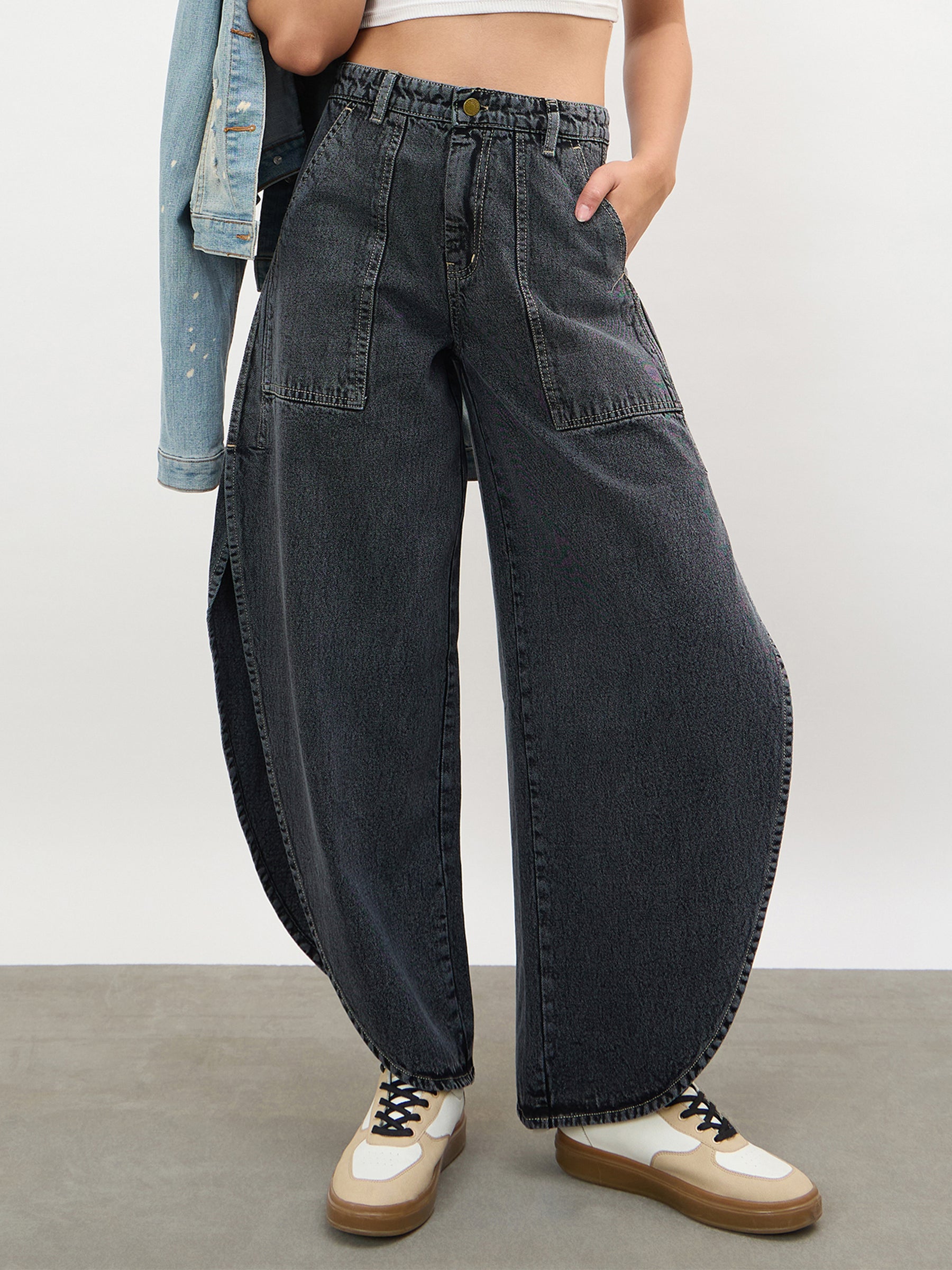 Women Black Washed Curve Detail Barrel Jeans