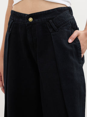 Jet Black Overlap Pleated Mid Rise Jeans-SASSAFRAS 
