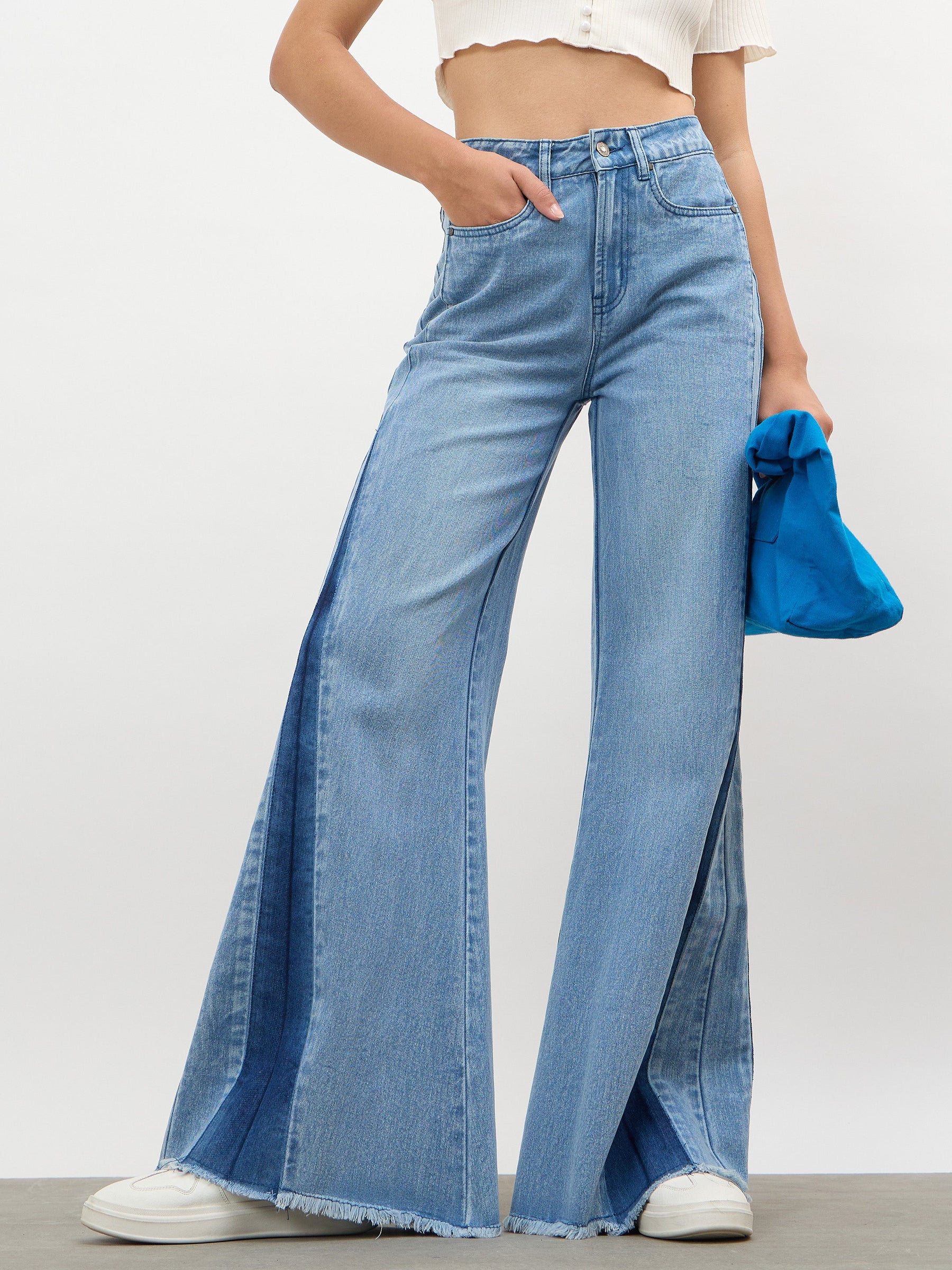 Women Blue Blast Side Colour Blocking Flared Jeans