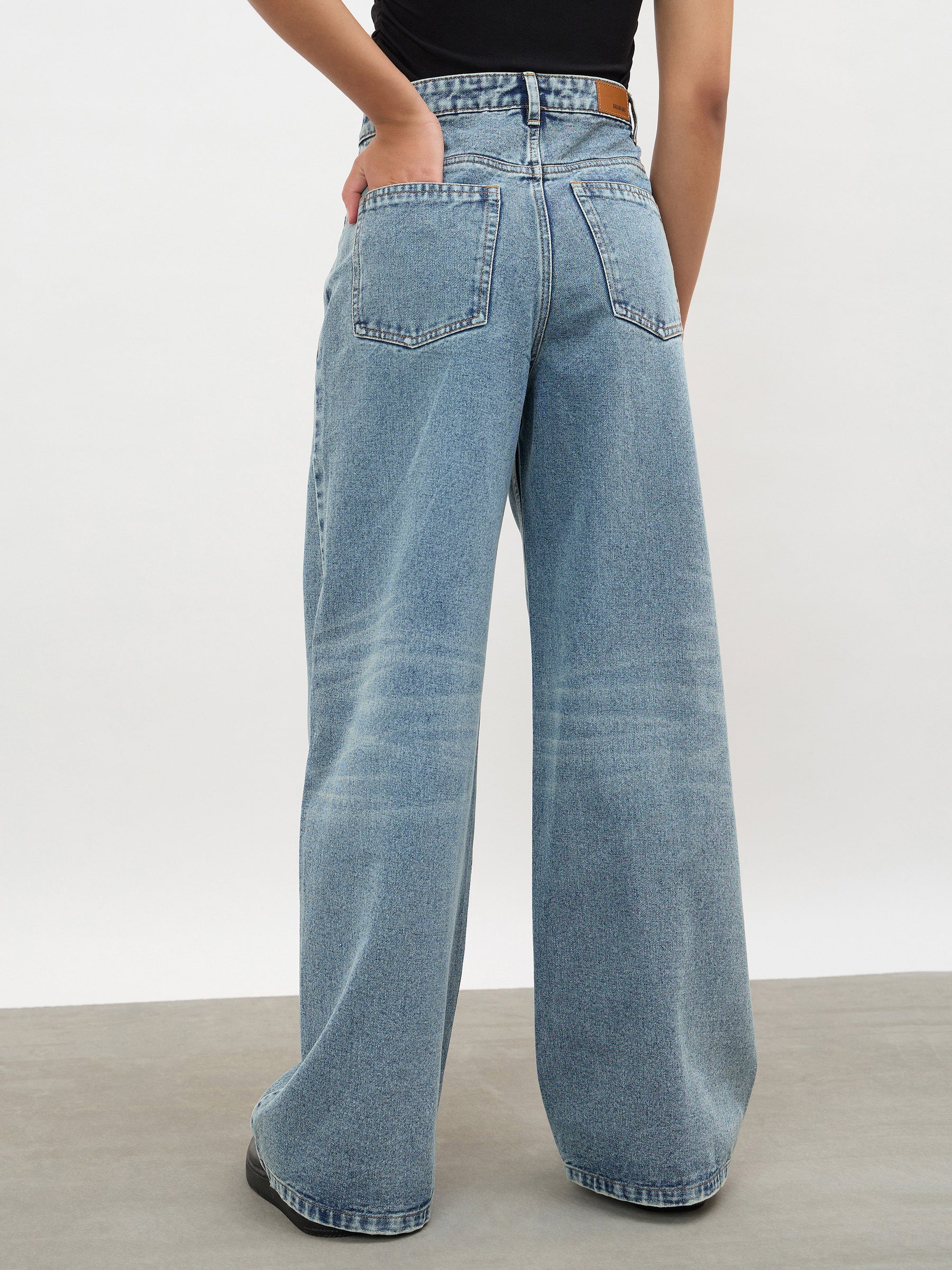 Blue Whisker Wash Cross Waist Straight Jeans-SASSAFRAS