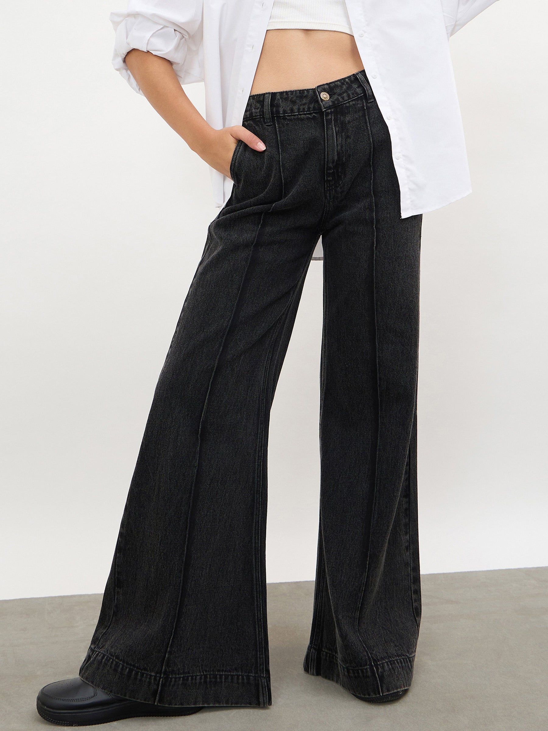 Women Black Wash Front Seam Bell Bottom Jeans