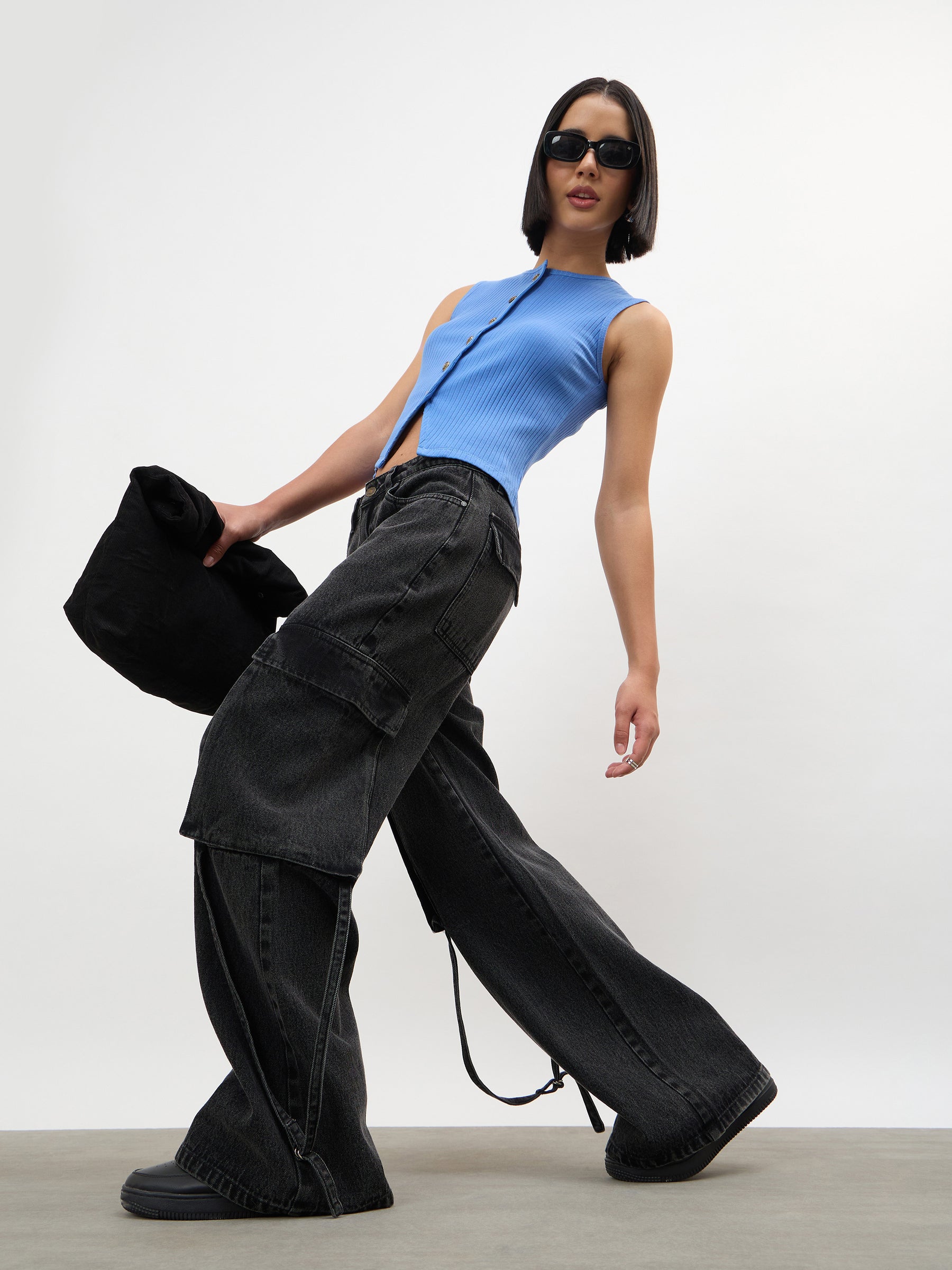 Women Black Wash Loop Detail Cargo Jeans