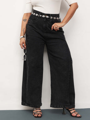 Black Blast Denim Side Seam Basic Straight Jeans -SASSAFRAS Curve