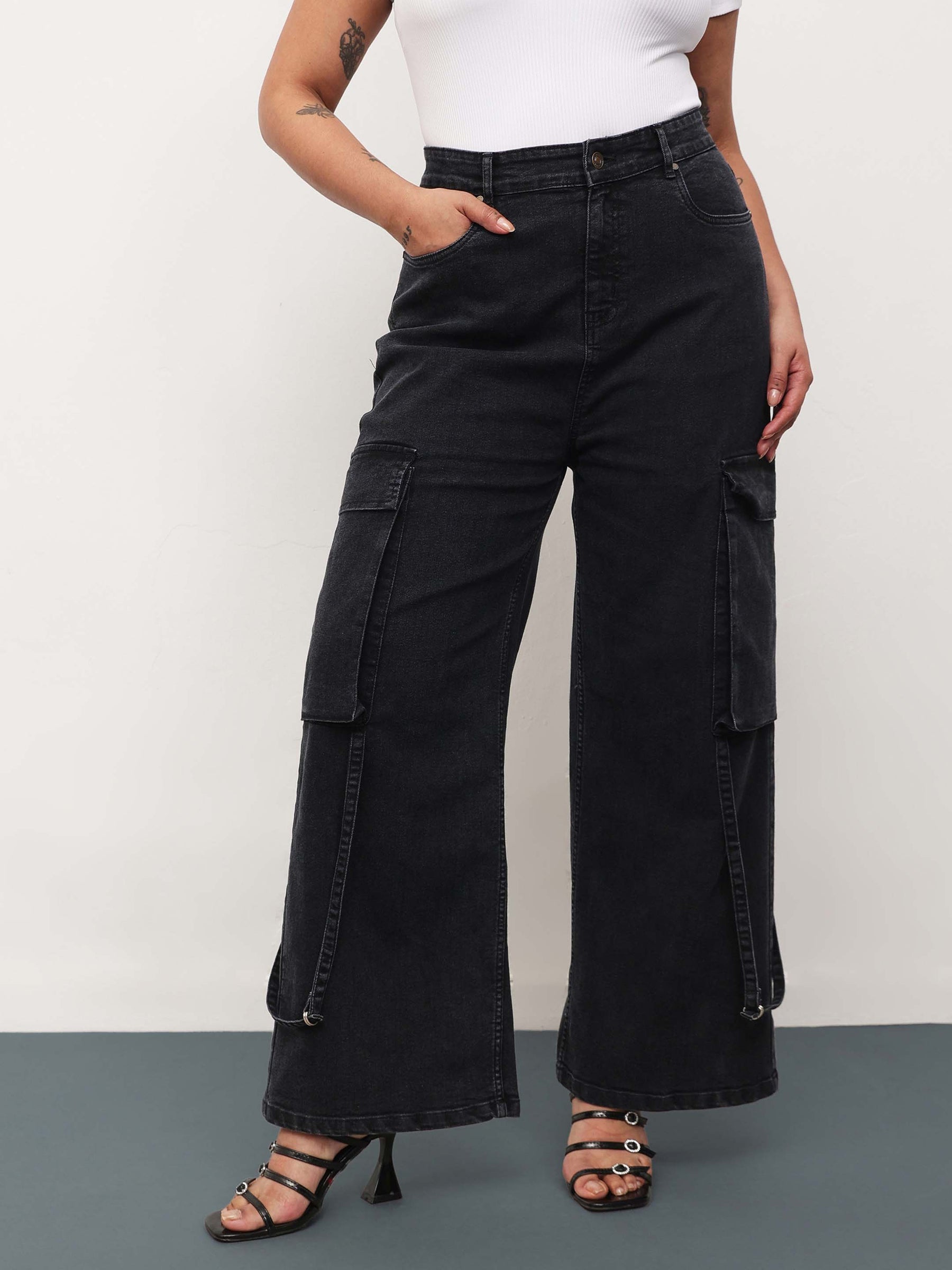 Black Wash Denim Cargo Straight Fit Jeans -SASSAFRAS Curve