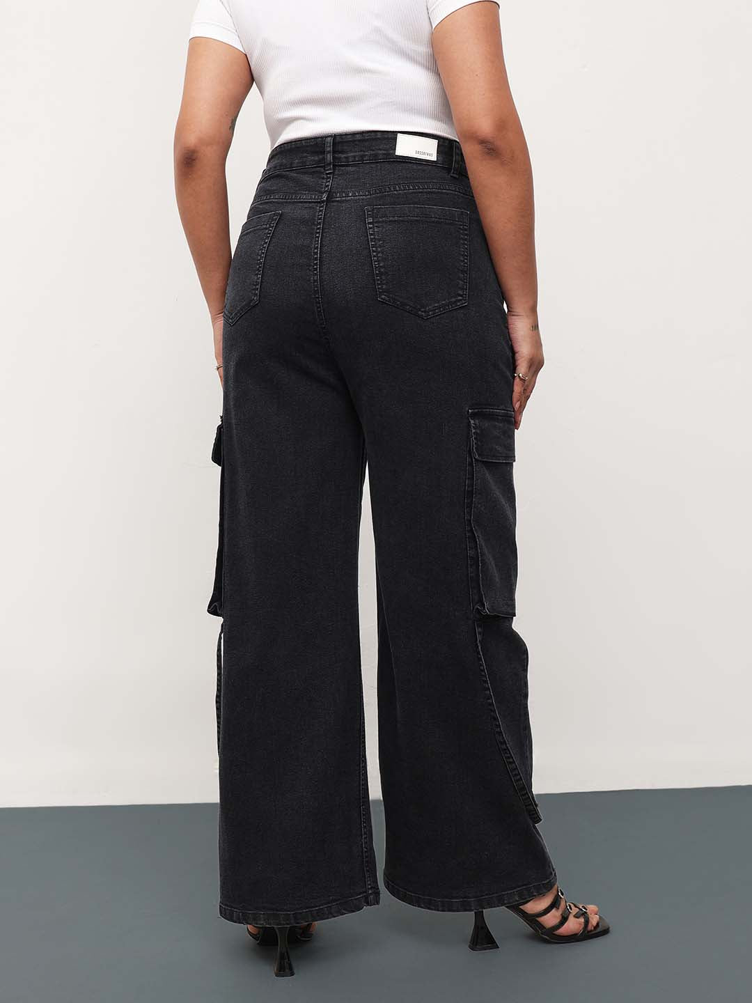 Black Wash Denim Cargo Straight Fit Jeans -SASSAFRAS Curve