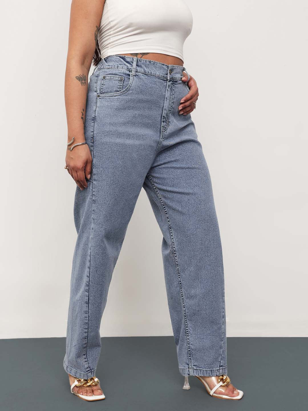 Blue Whisker Denim Side Seam Tapered Fit Jeans -SASSAFRAS Curve