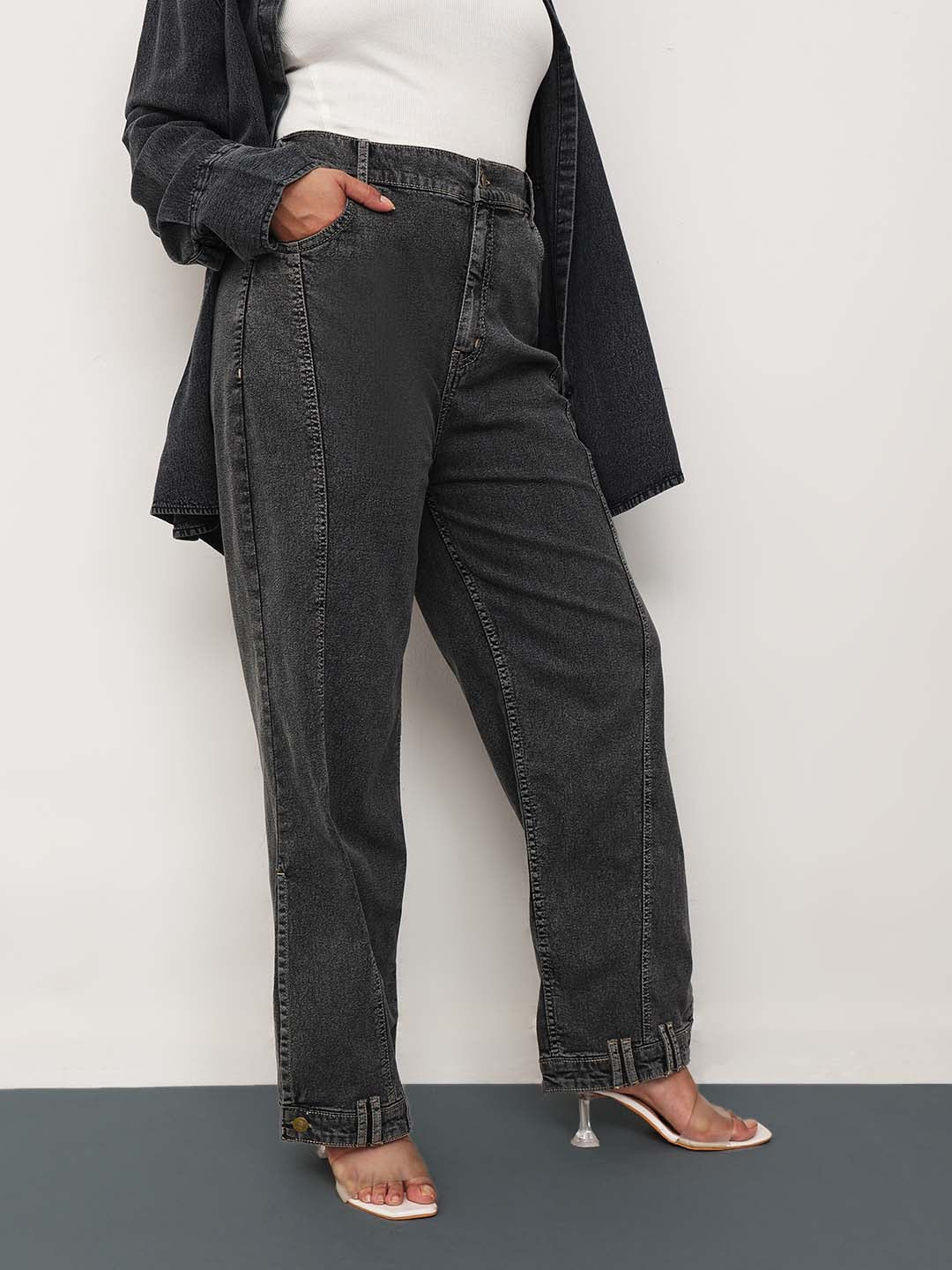 Women Black Wash Denim Hem Design Basic Straight Jeans