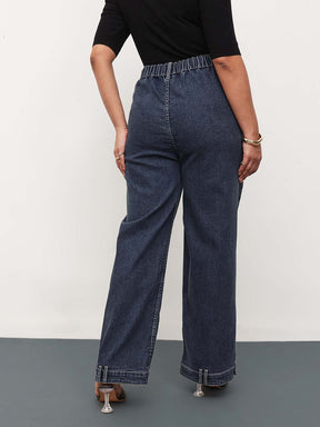 Navy Wash Denim Hem Design Basic Straight Jeans -SASSAFRAS Curve