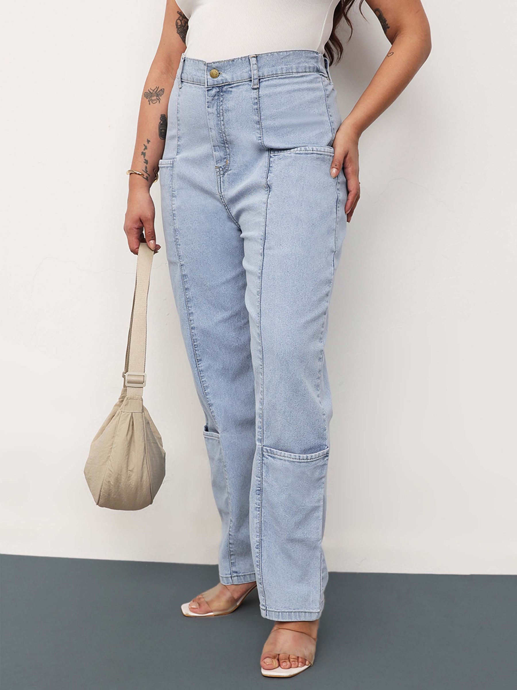 Women Ice Blue Denim Hem Pocket Tapered Fit Jeans