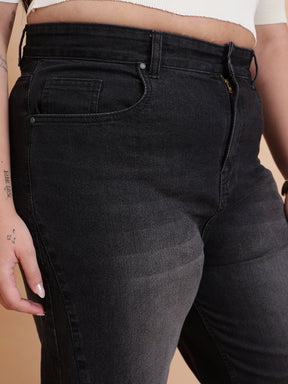 Black Wash Mom Fit Jeans-SASSAFRAS Curve