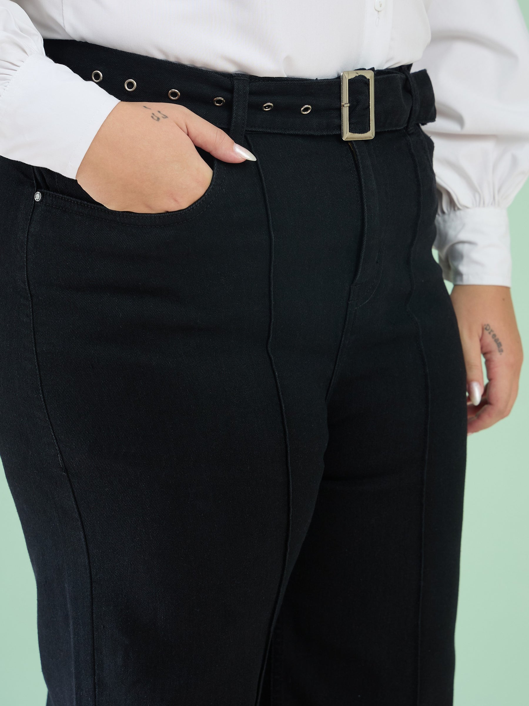 Black Denim Straight Fit Jeans-SASSAFRAS Curve