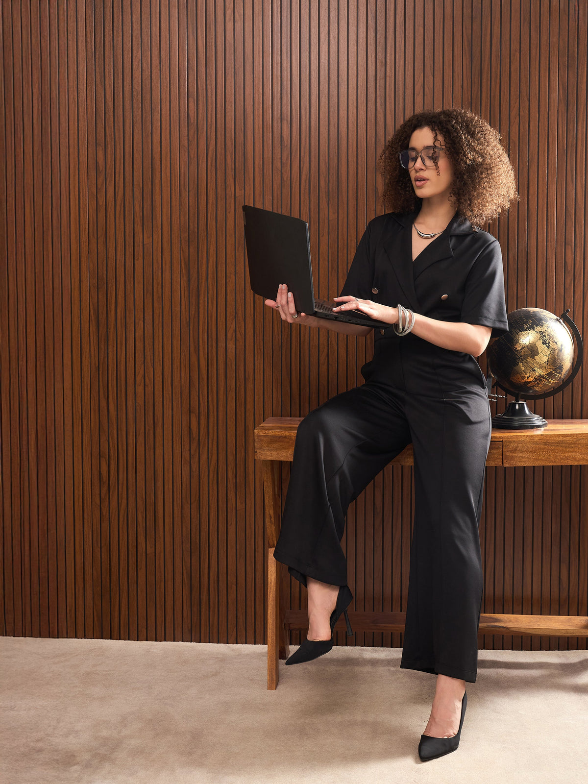Black Notch Collar Short Sleeve Jumpsuit-SASSAFRAS worklyf