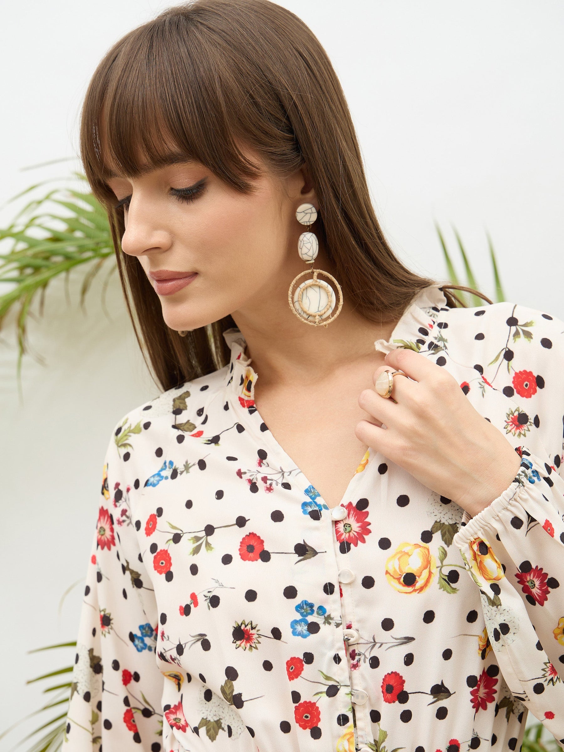 Beige Ditsy Floral Balloon Sleeves Playsuit-SASSAFRAS