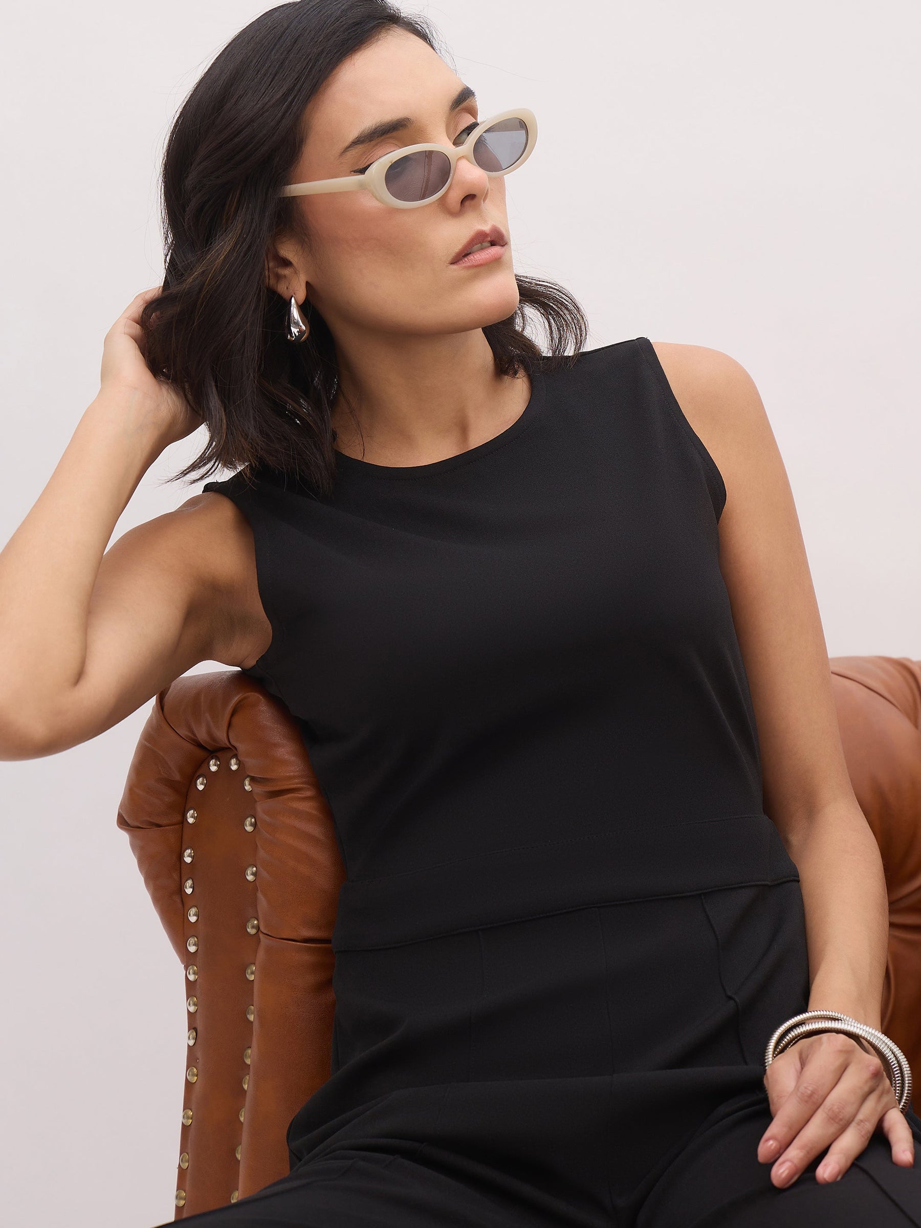 Black Sleeveless Round Neck Jumpsuit-SASSAFRAS worklyf
