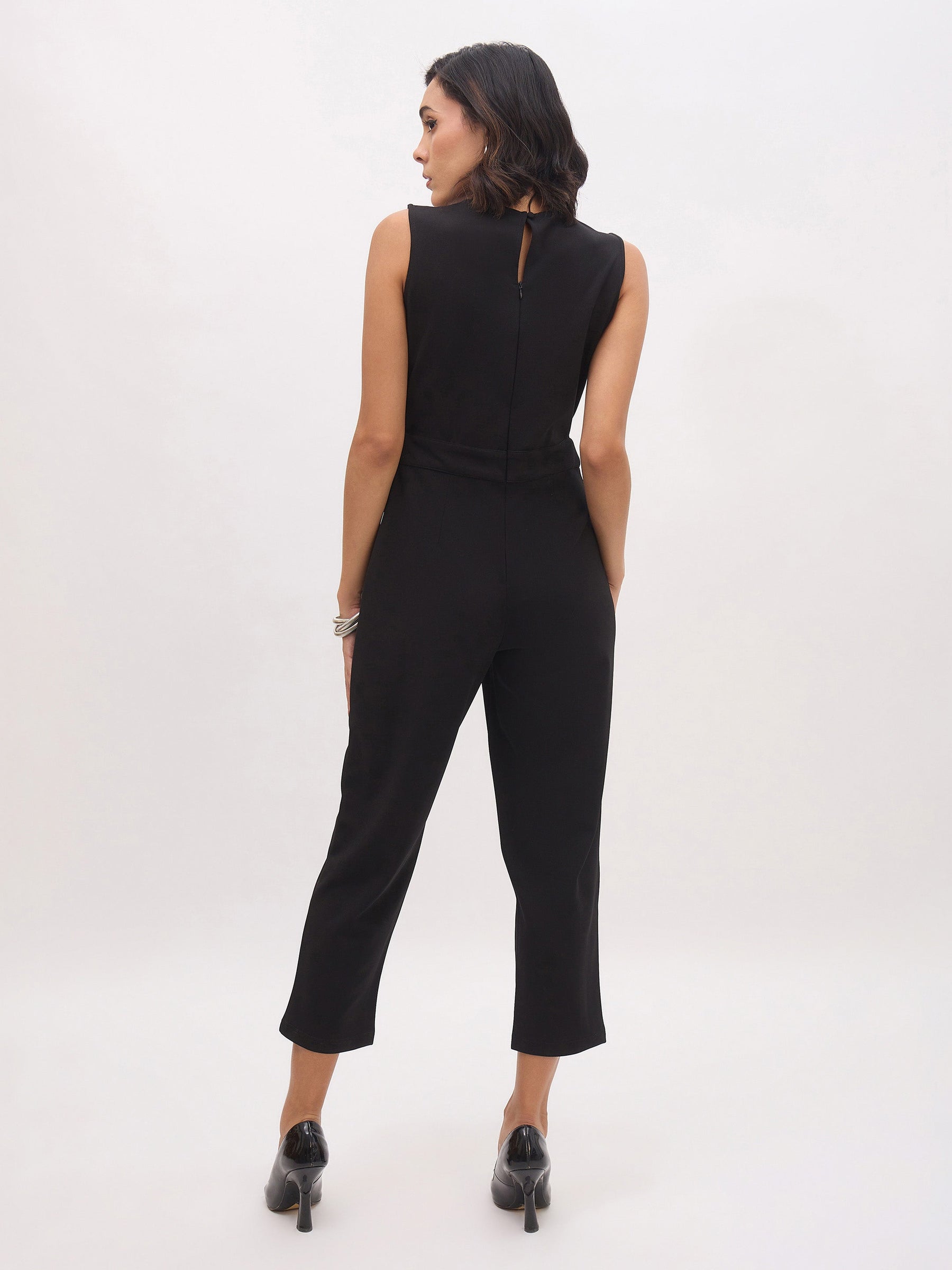 Black Sleeveless Round Neck Jumpsuit-SASSAFRAS worklyf