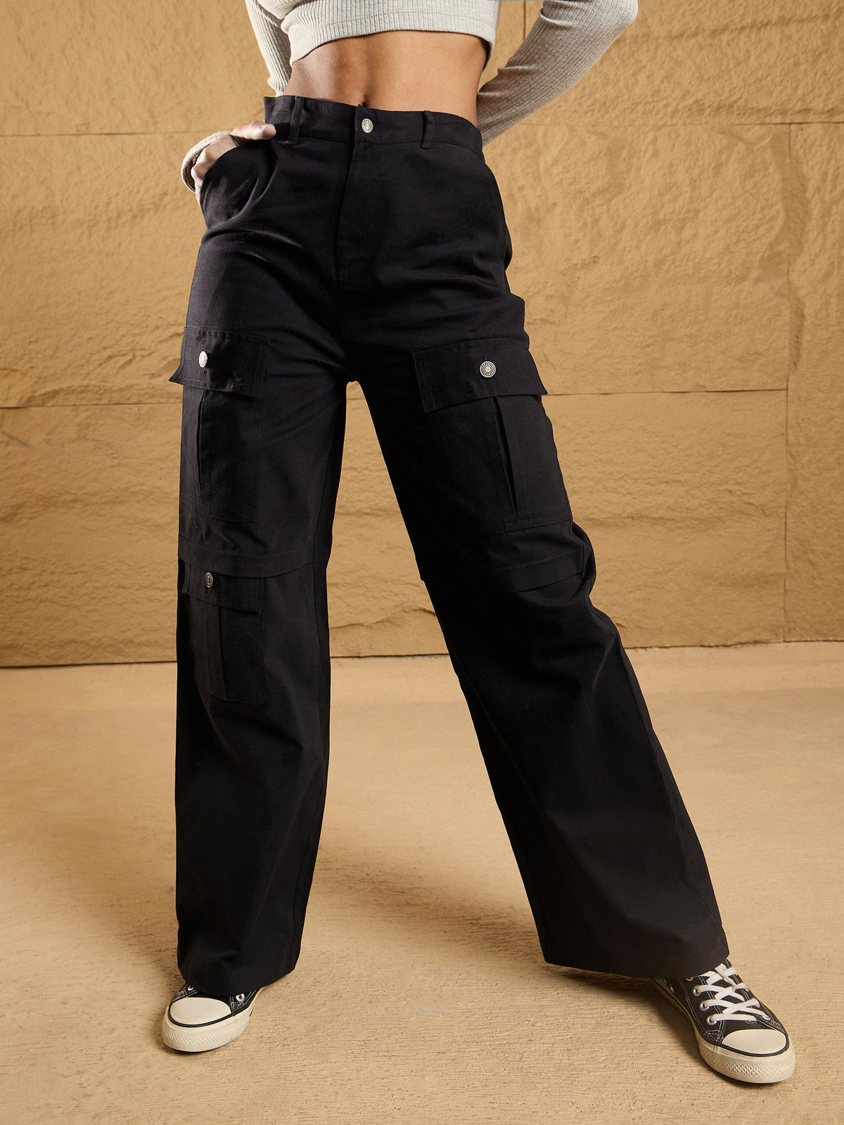 Black Front Pocket Straight Fit Pants-SASSAFRAS