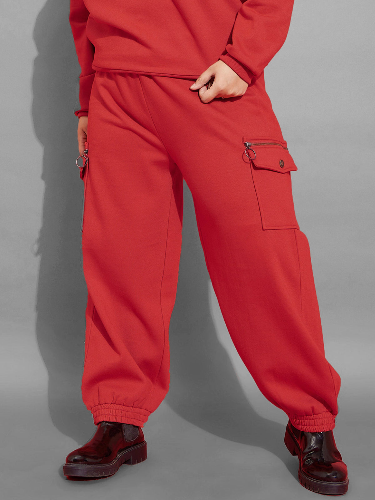 Red Fleece Cargo Zipper Joggers-SASSAFRAS Curve