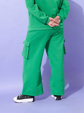 Green Fleece Cargo Track Pants-SASSAFRAS Curve