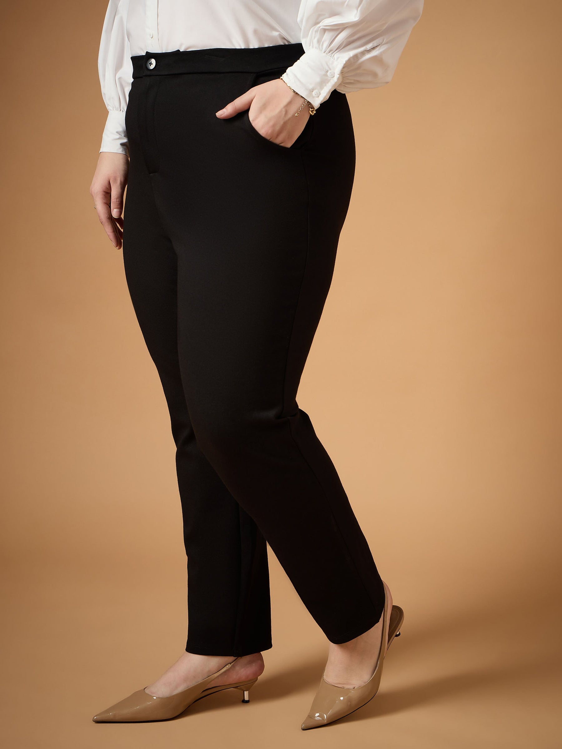 Black Mom Fit Pants-SASSAFRAS Curve