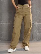 Brown Box Pockets Straight Cargo Pants-SASSAFRAS