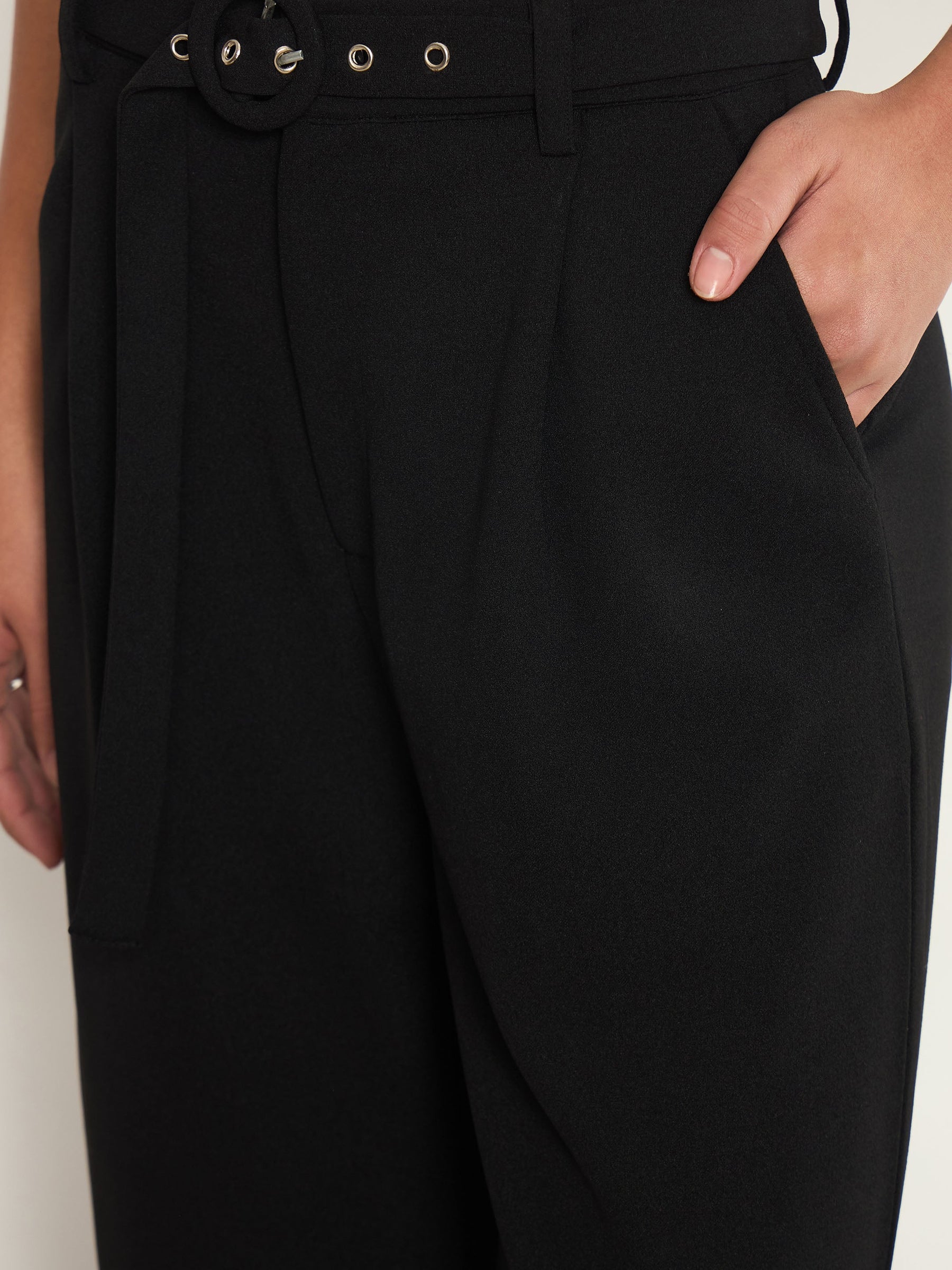 Black Front Pleated Belted Straight Pants-SASSAFRAS