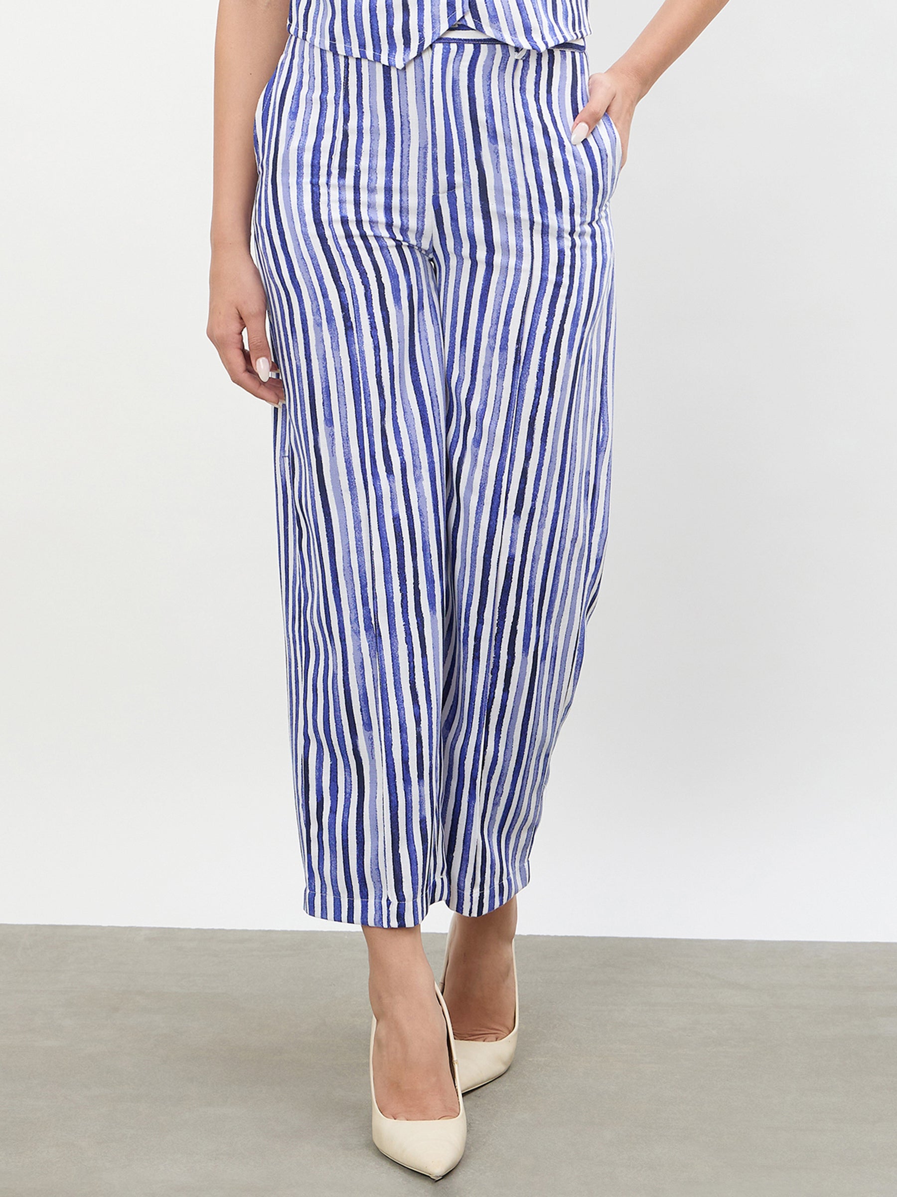 Blue Linen Striped Darted Slouchy Pants-SASSAFRAS worklyf